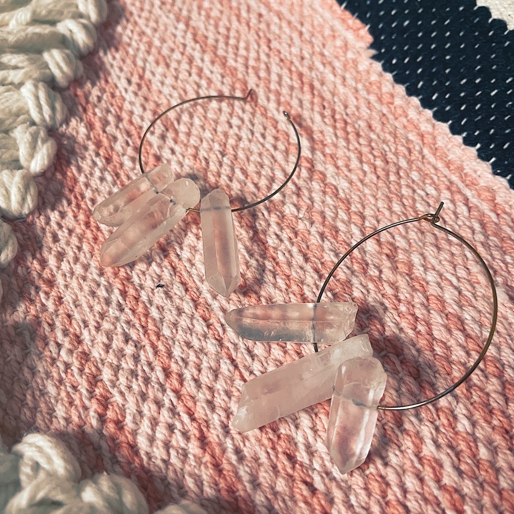 unique, handmade crystal hoop earrings✨🔮